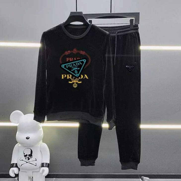 Picture of Prada Sweater Suits _SKUPradaM-5XLkdtr2142339